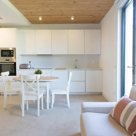 Apartman El Bellotero En Somo, Latas Con Parking Somo