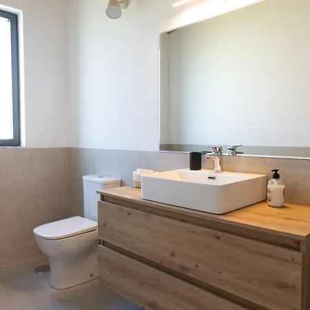 Apartman El Bellotero En Somo, Latas Con Parking Somo